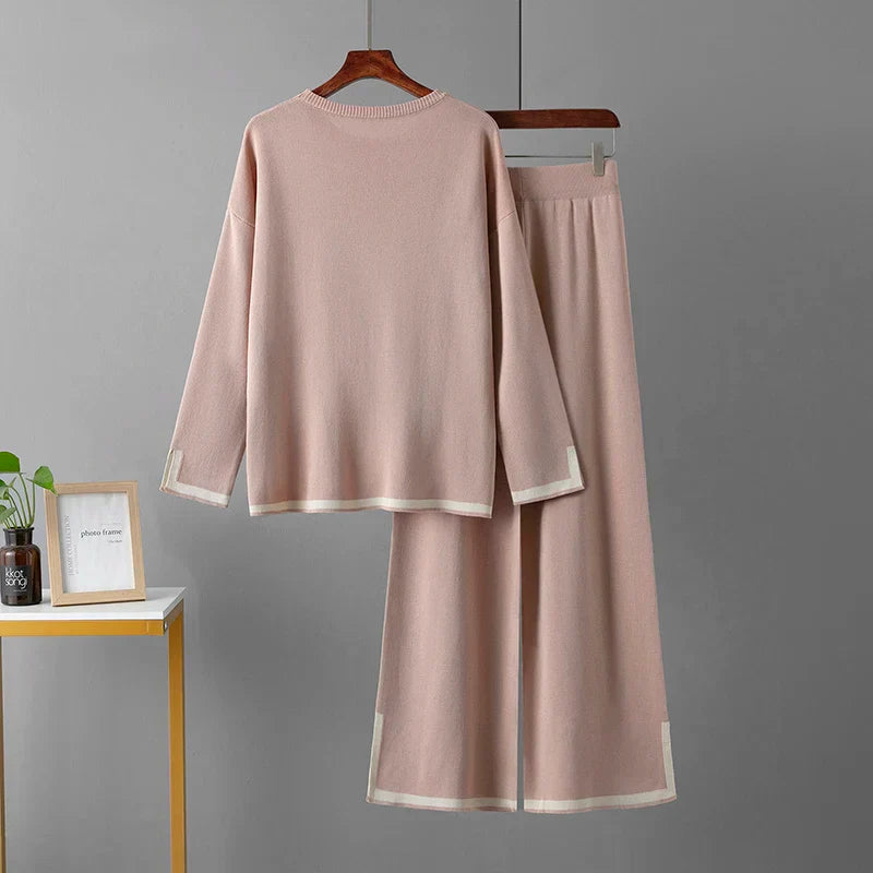 Conjunto Feminino de Malha Bissau